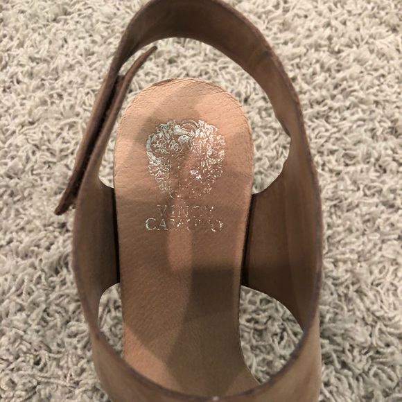 Vince Camuto Wedge - Picture 5 of 5